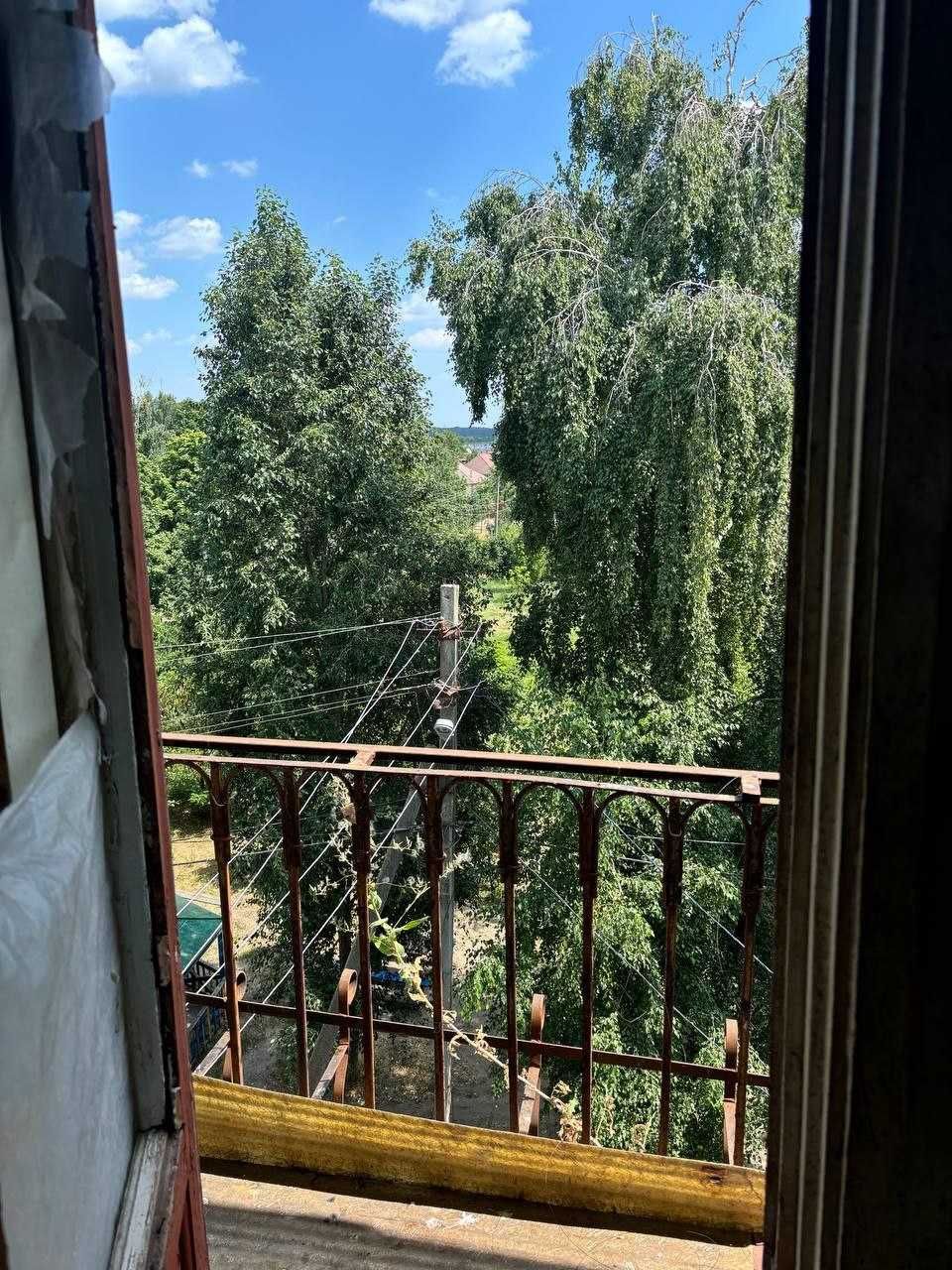 продам 2-х комнатную квартиру в г.Слобожанское