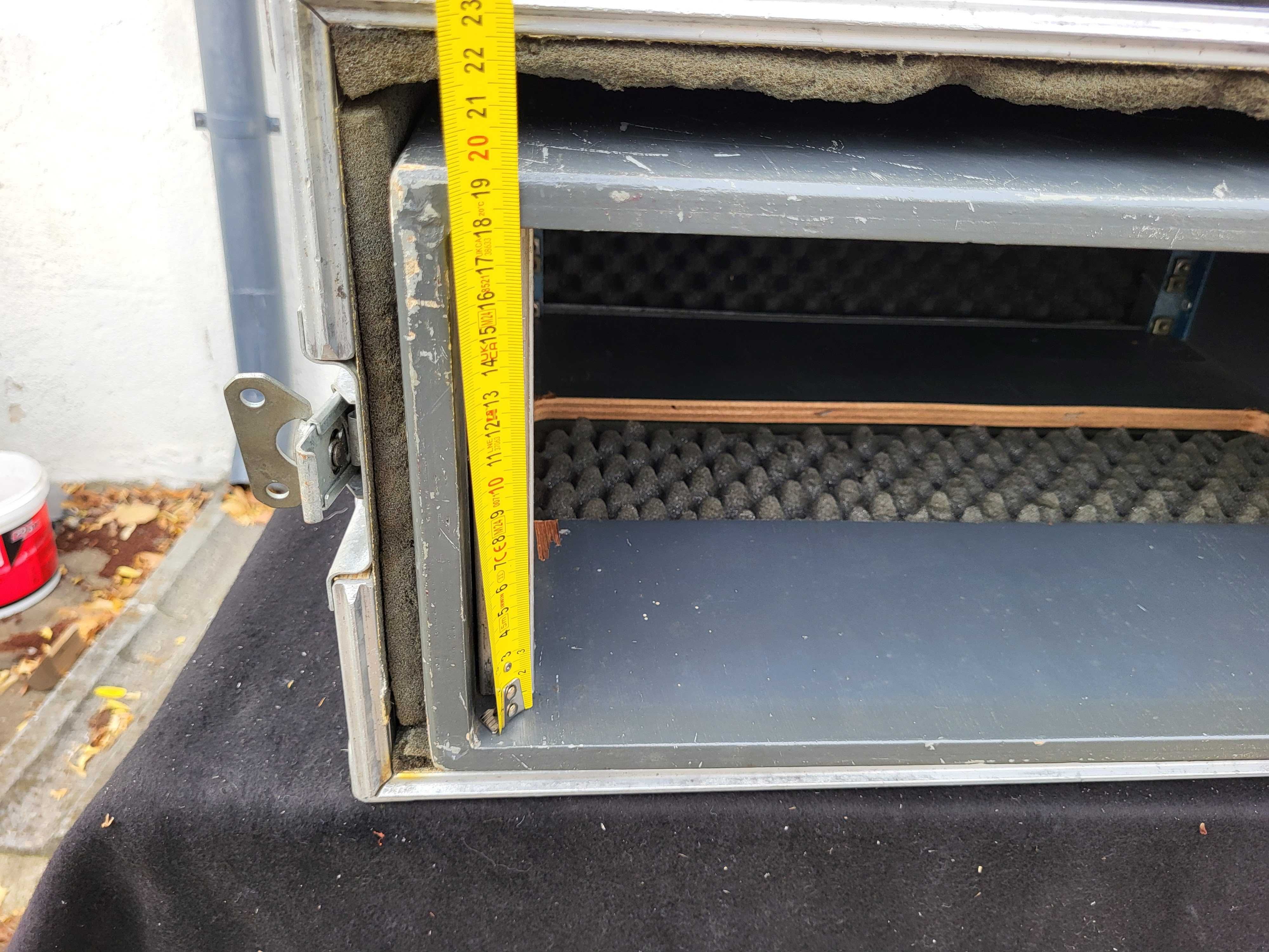RACK 4U (stelaż) 1x szyna 43cm case flightcase, kejs FAKTURA