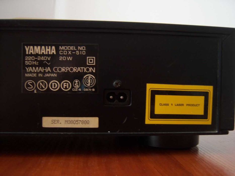 Cd-проигрыватель Yamaha CDX-510 (Made in Japan)