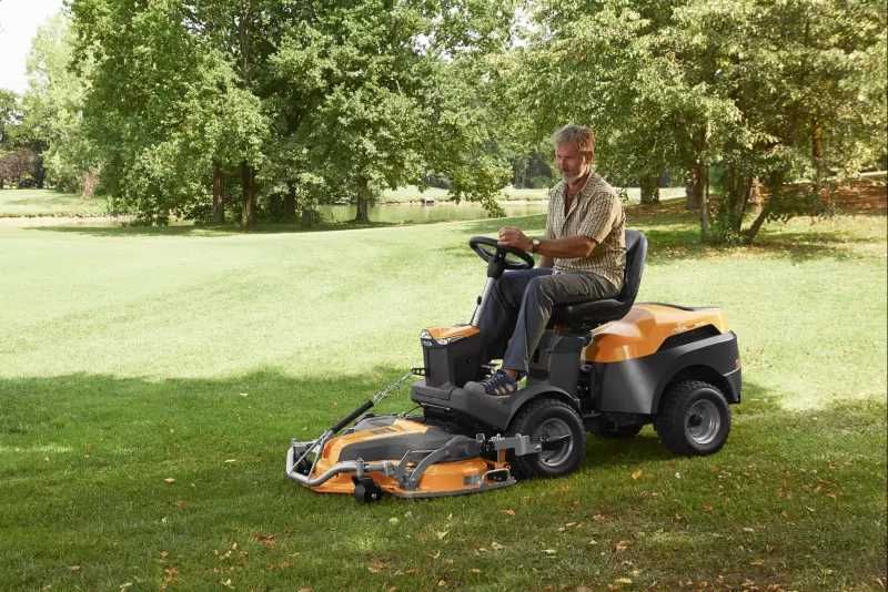 Promocja Traktorek STIGA Park 500 W  + Combi 95Q Plus  WSPOMAGANIE