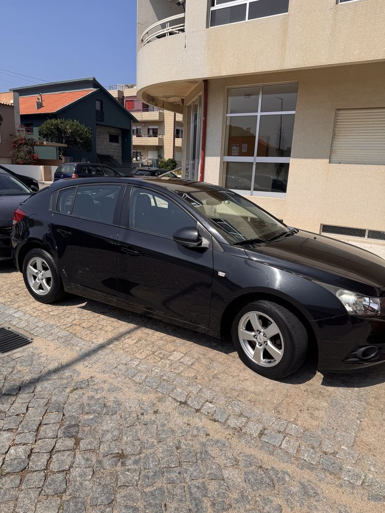 Chevrolet Cruze HATCH 1.6 Gasolina