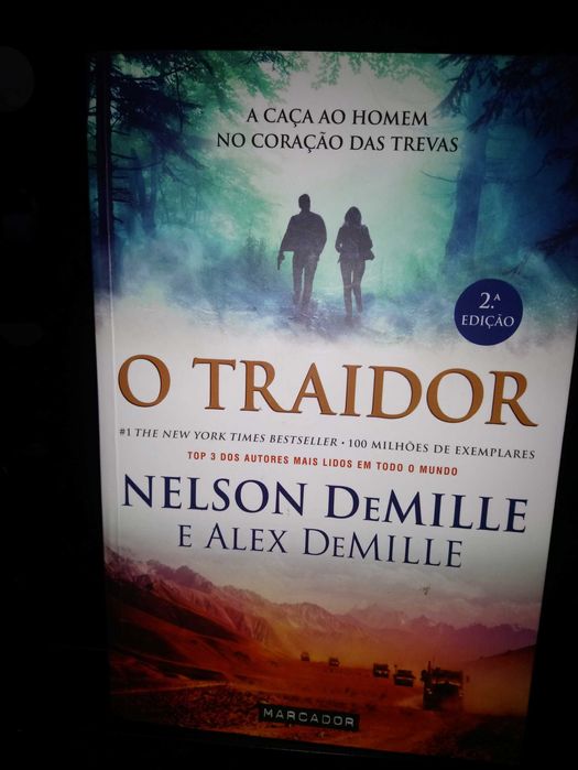 Livro - O Traidor