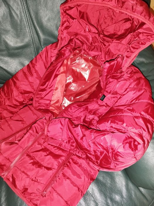 Kurtka przejściowa czerwona roz.M z funkcją grzania