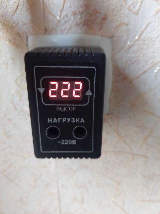 Реле напряжения цифровое  V-protector.