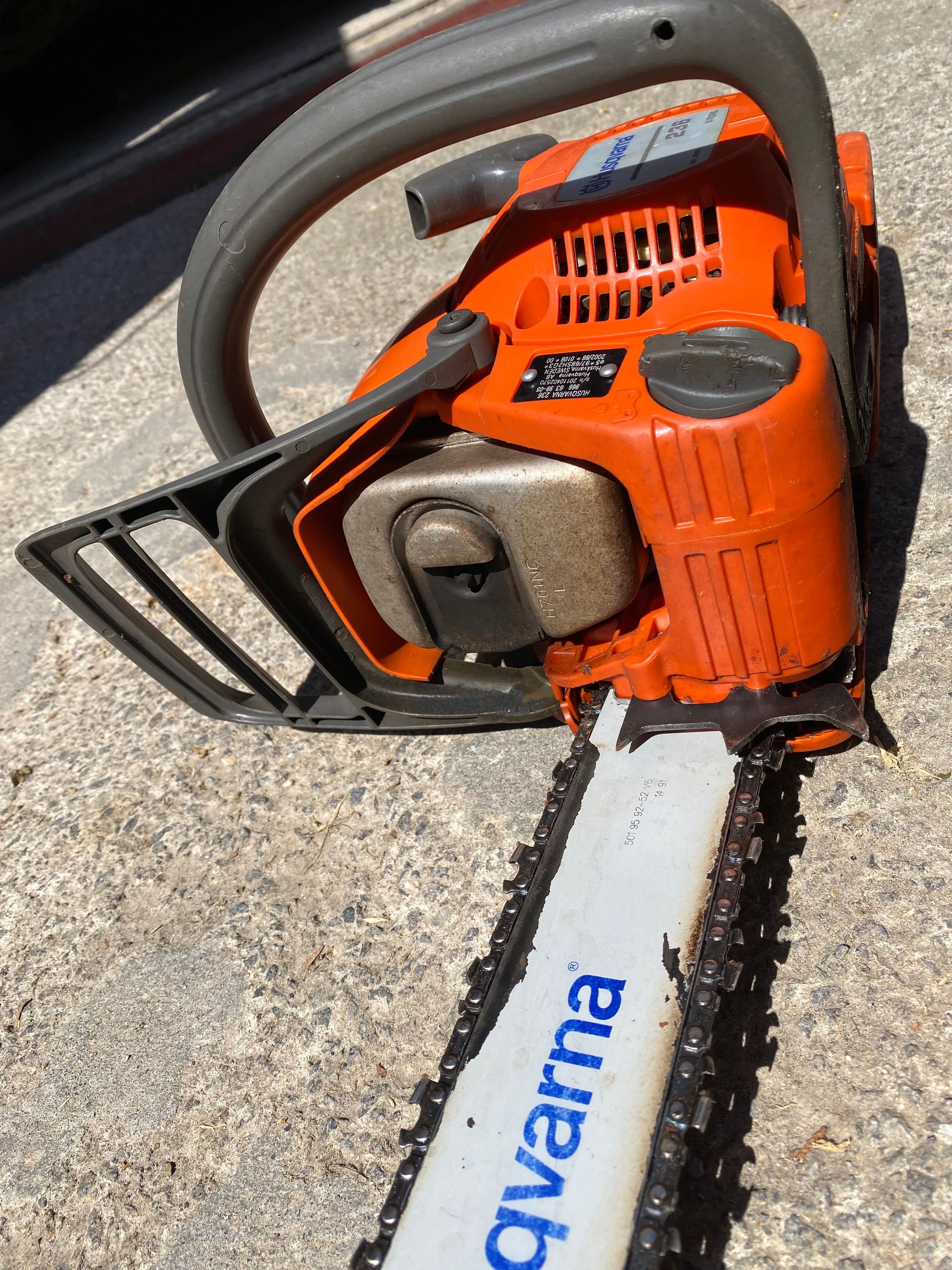 Бензопилу Husqvarna 236 x-TORQ