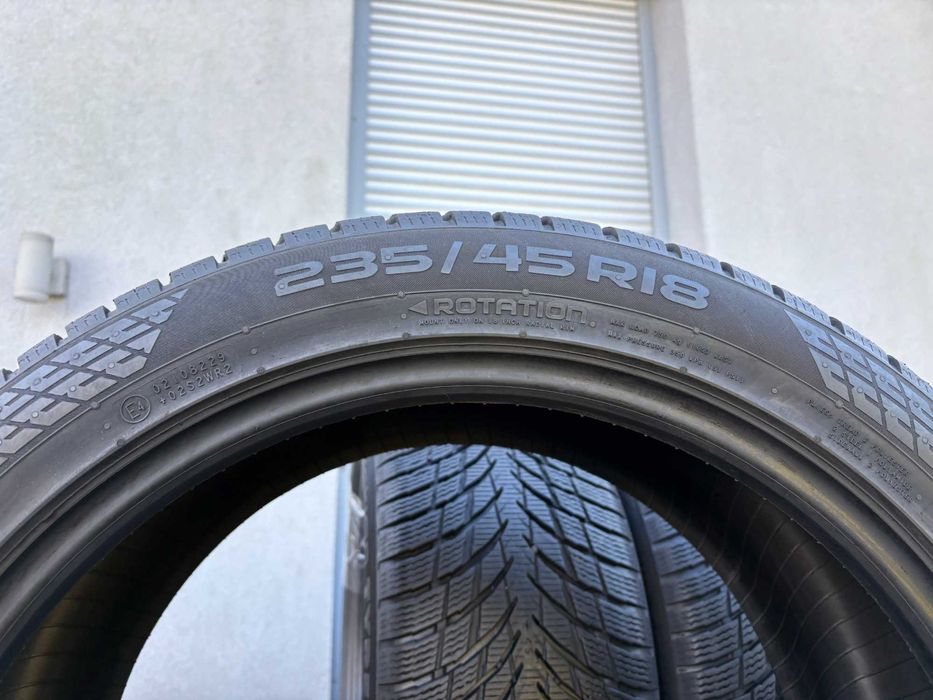 4szt zimowe 235/45R18 Nokian 7,6mm 2020r świetny stan! Z847 gwar