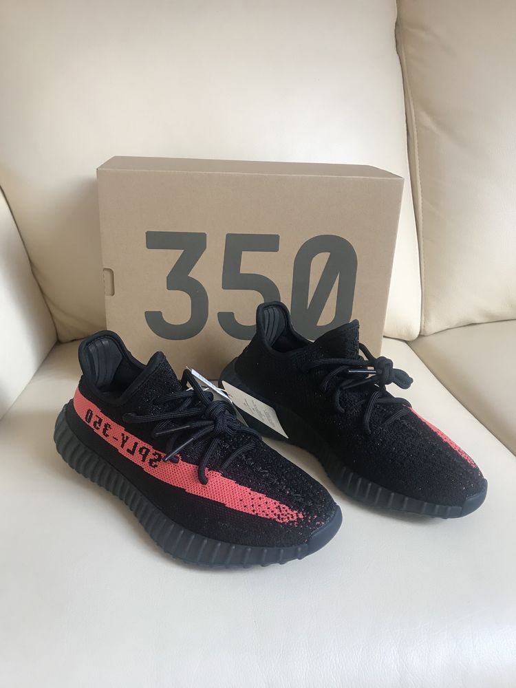 Yeezy Boost 350 v2 Red Stripe 6, 6 1/2, 7 1/2 i 8 US