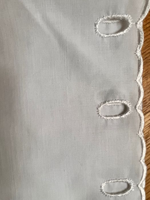 Zazdroska biała z haftem 47/176