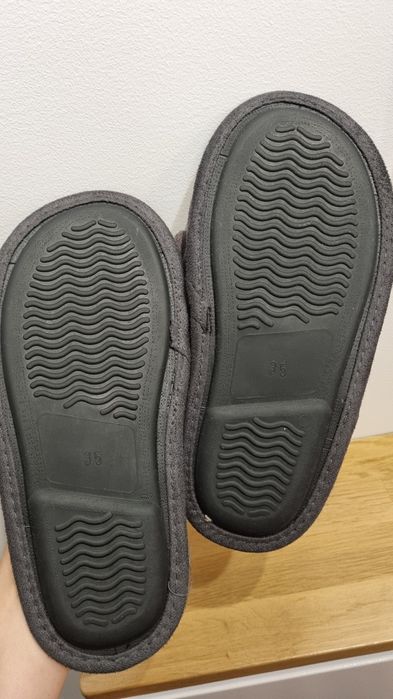 Kapcie kotki roz. 35