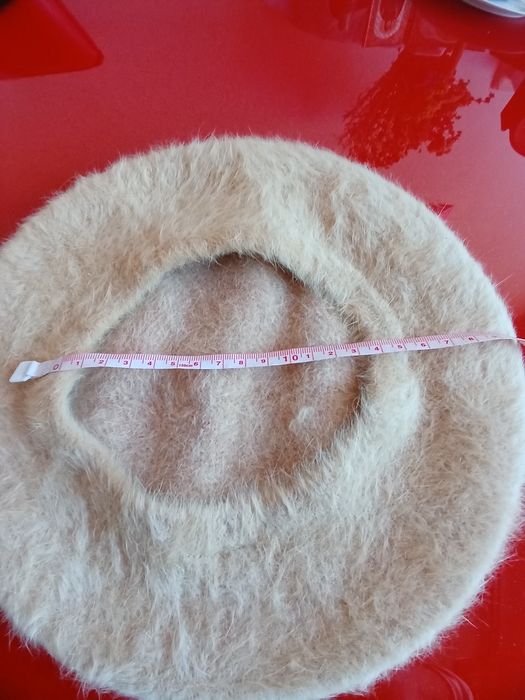 Новий ангоровий бирет