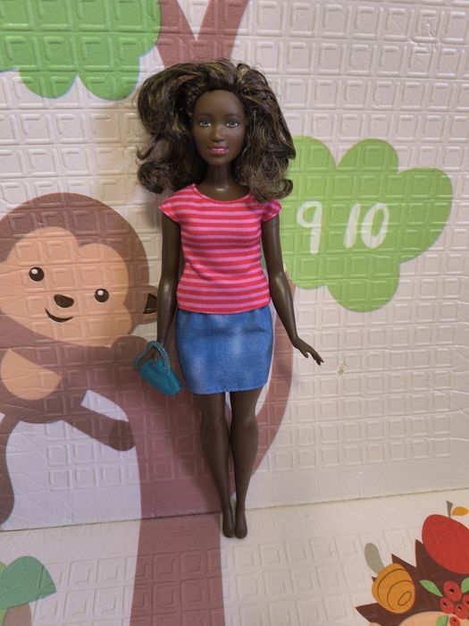 Ляльки Барбі, Mattel, Disney