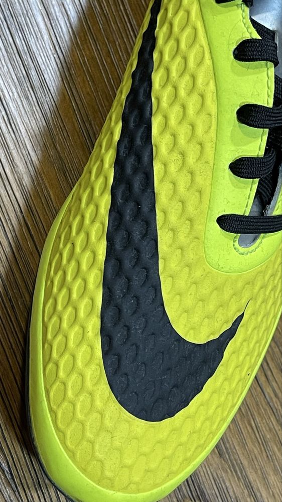 Chuteiras Nike Hypervenom - futebol salão