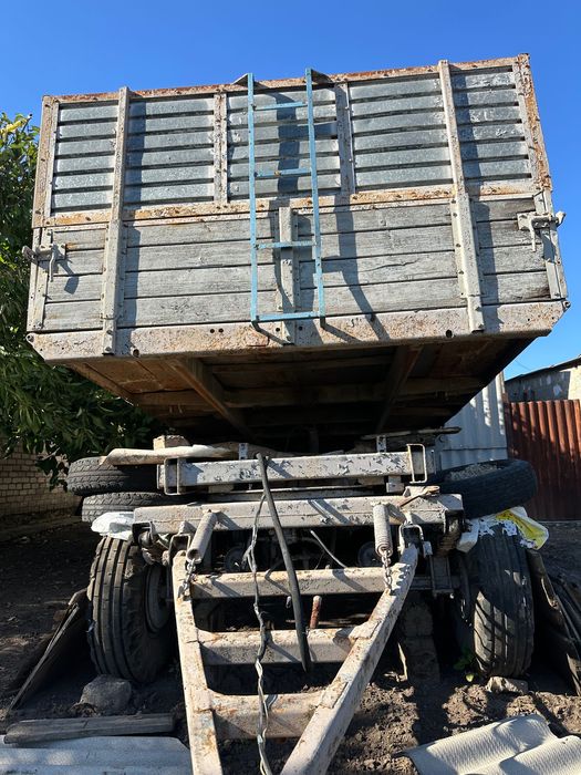 Продам причеп тракторний в гарному стані!