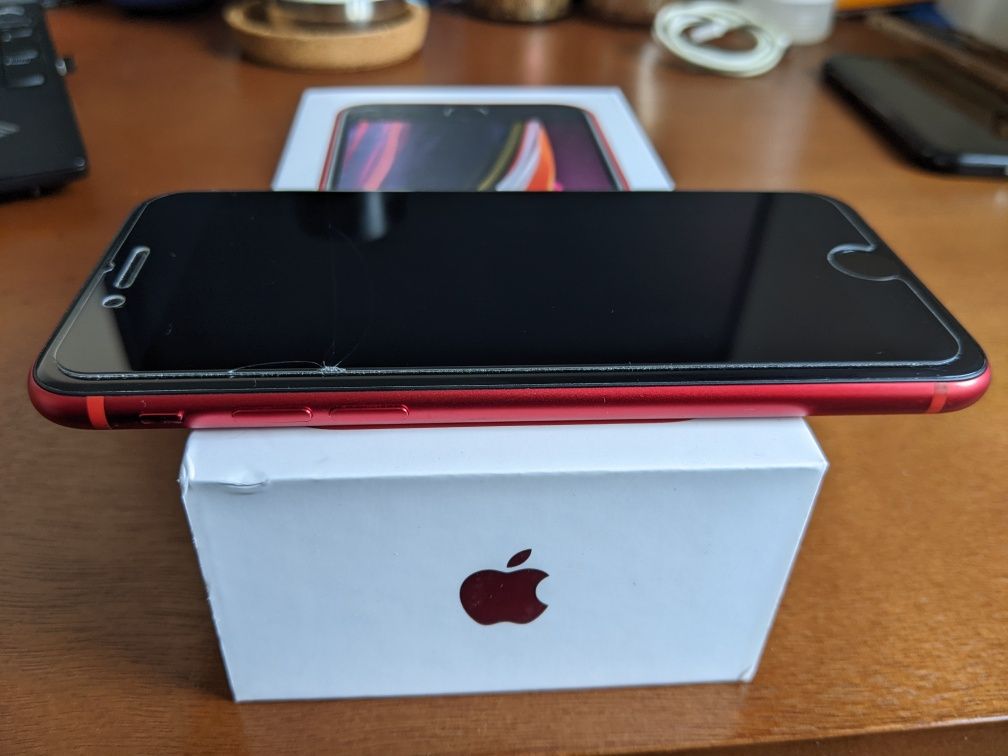 iPhone SE 2020 64gb como novo