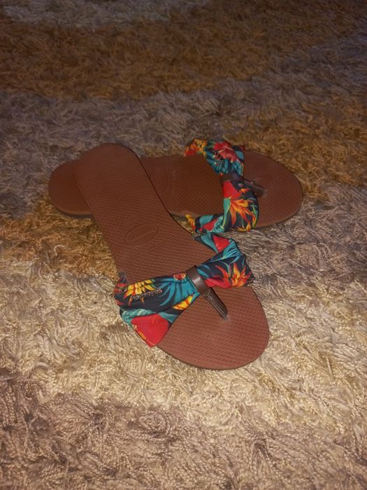 Фирменные шлепки сланцы вьетнамки