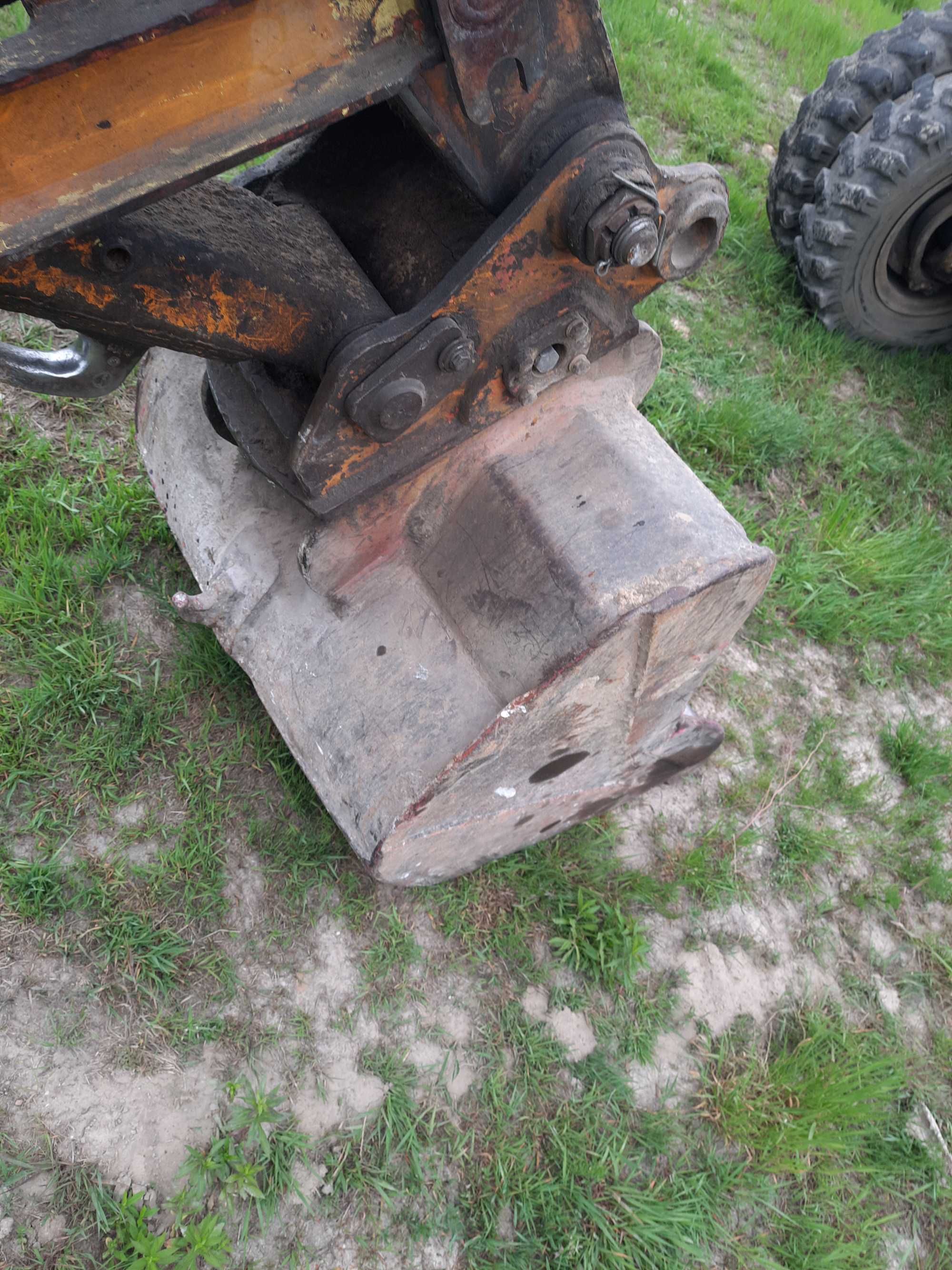 koparka atlas 1504 lub 1404 silnik deutz bf4m1013 części