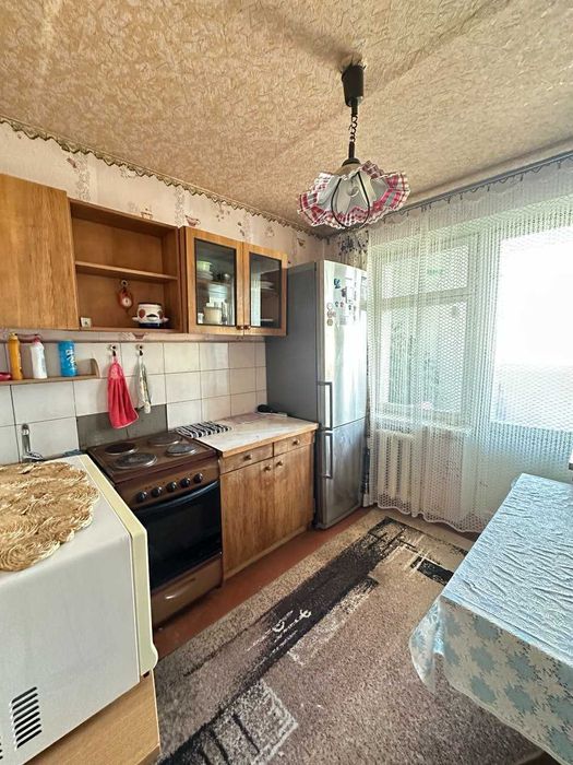 Срочно продам 1к квартиру, 39м2, гостинка, 12 квартал/Терра