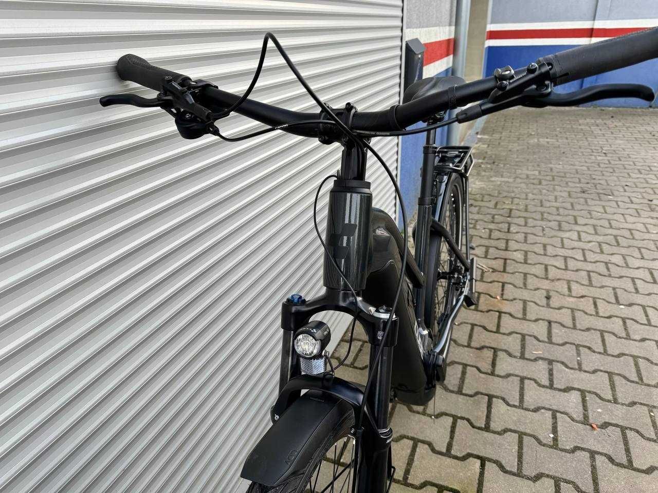 Nowy Cube Kathmandu Hybrid Exc 750 Trapeze Black