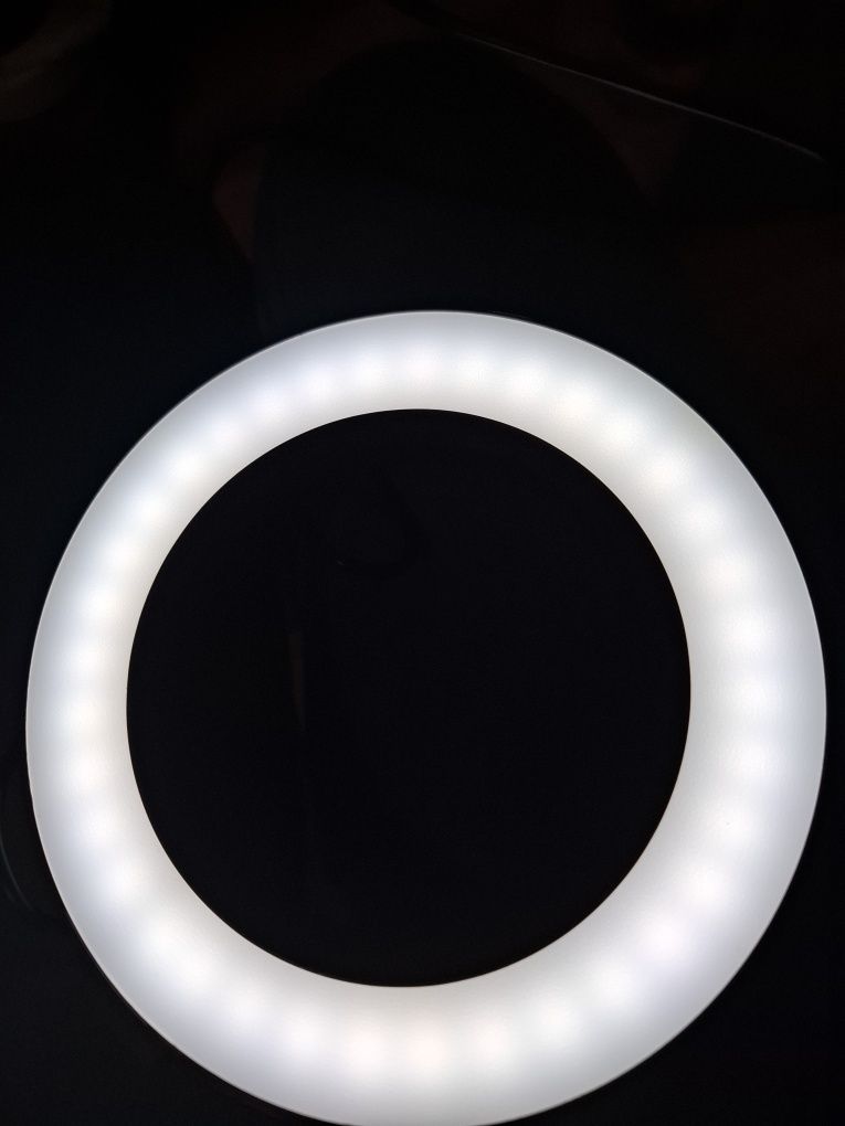 Lampa pierścieniowa LED do nagrywania vlogów
