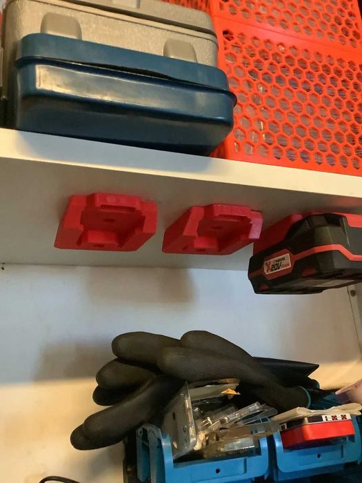 Настінний тримач настенный держатель для аккумуляторов Parkside X 20V