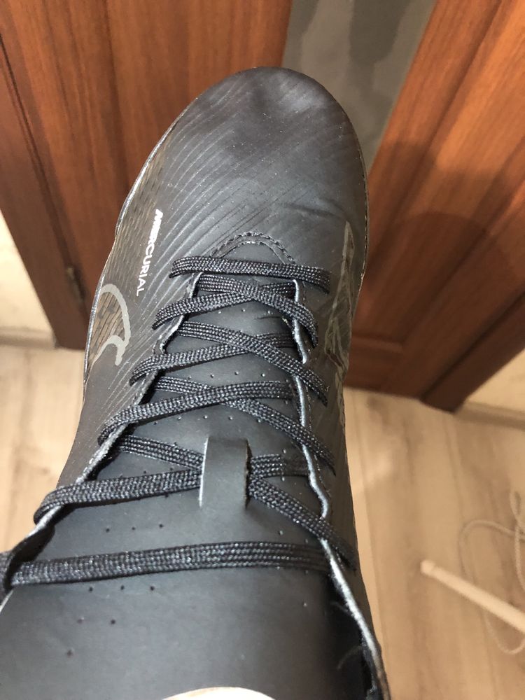 Продам бутси, сороконожки Mercurial Vapor