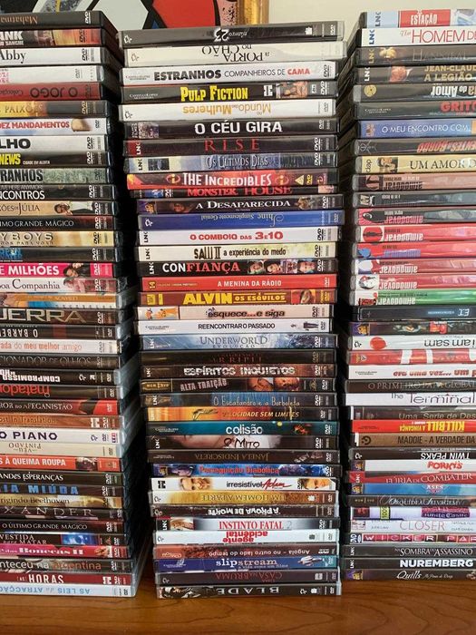 LOTE DVDs FAMOSOS NOVOS 147 2€ cada ou 50 cent Lote Inteiro