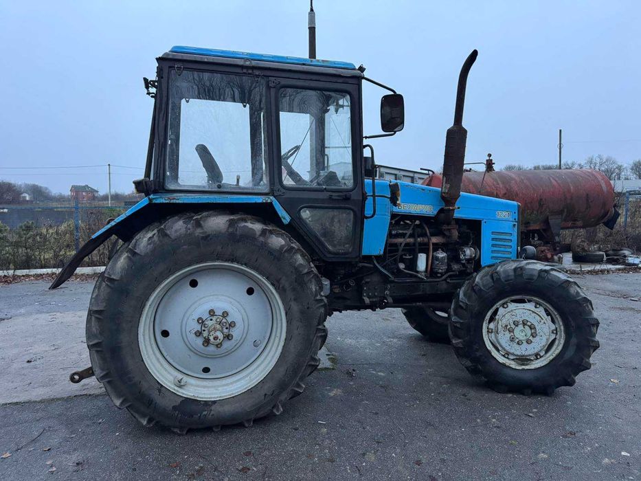 Трактор МТЗ 1221.2