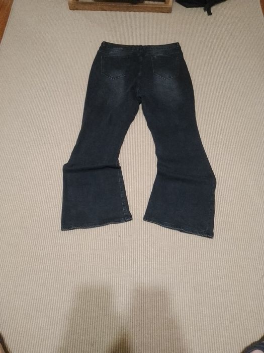 Чёрные клеш джинсы с офигенным фитом Zara flared type bootcut custom