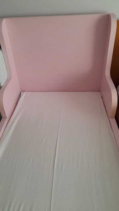 Cama extensível Ikea usada em bom estado