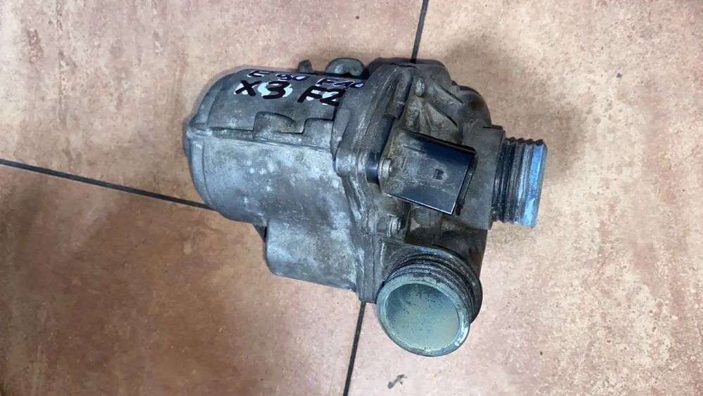 BMW X3 F25 E90 E91 F10 F11 ELEKTRYCZNA POMPA WODY 7632426