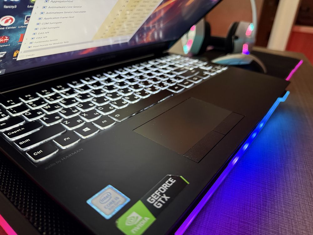 Мощный игровой ноутбук Lenovo Legion GTX 8 GB+ игровой комплект