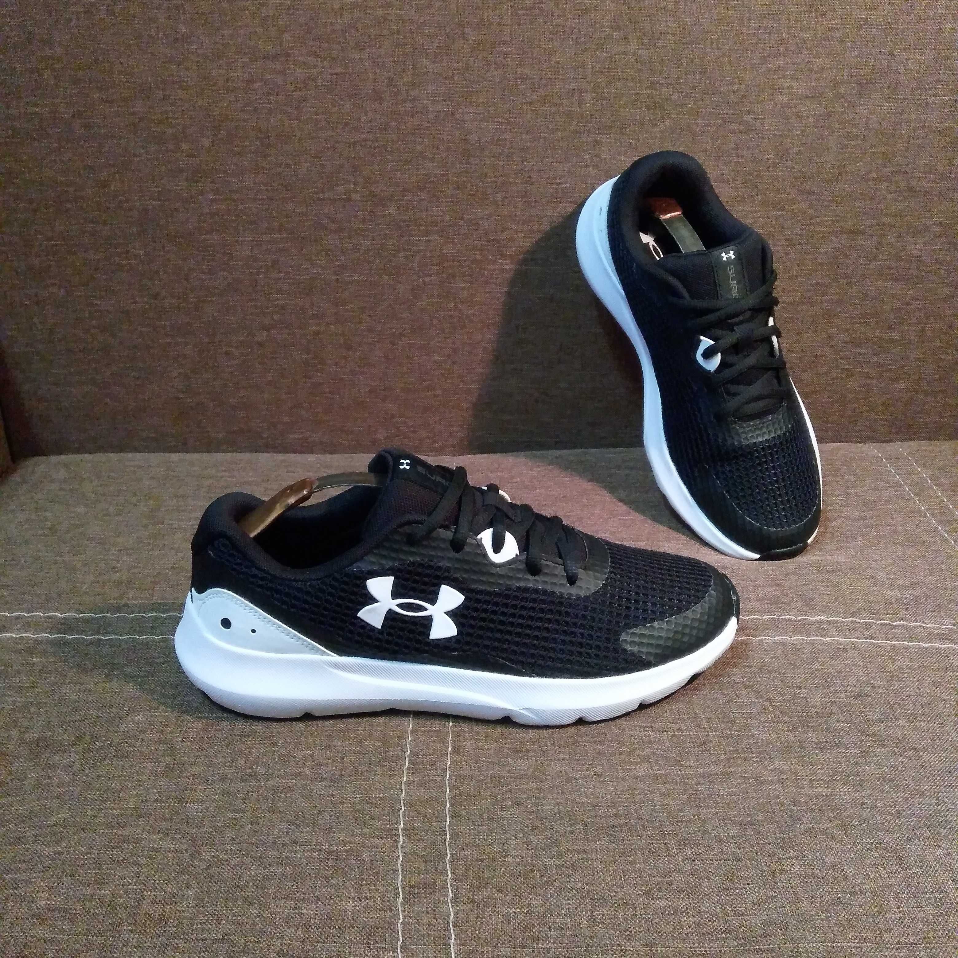 40p.UNDER ARMOUR Running Кроссовки unisex