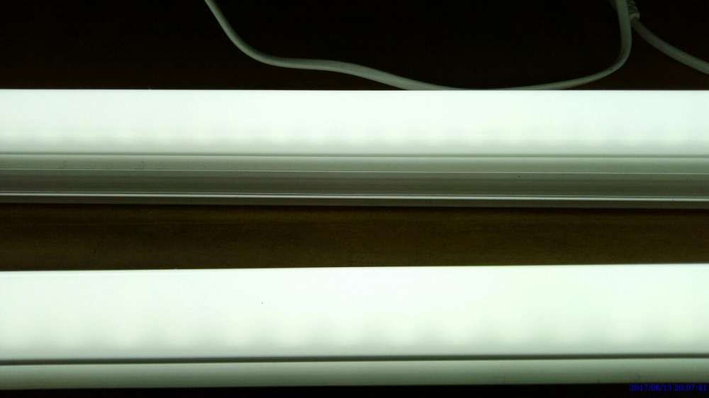 2 armaduras com lampadas led t8 com 1.20