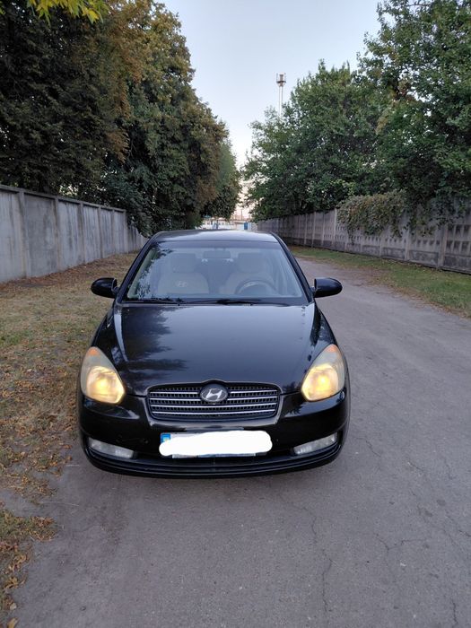 Hyundai accent 1.4 бензин