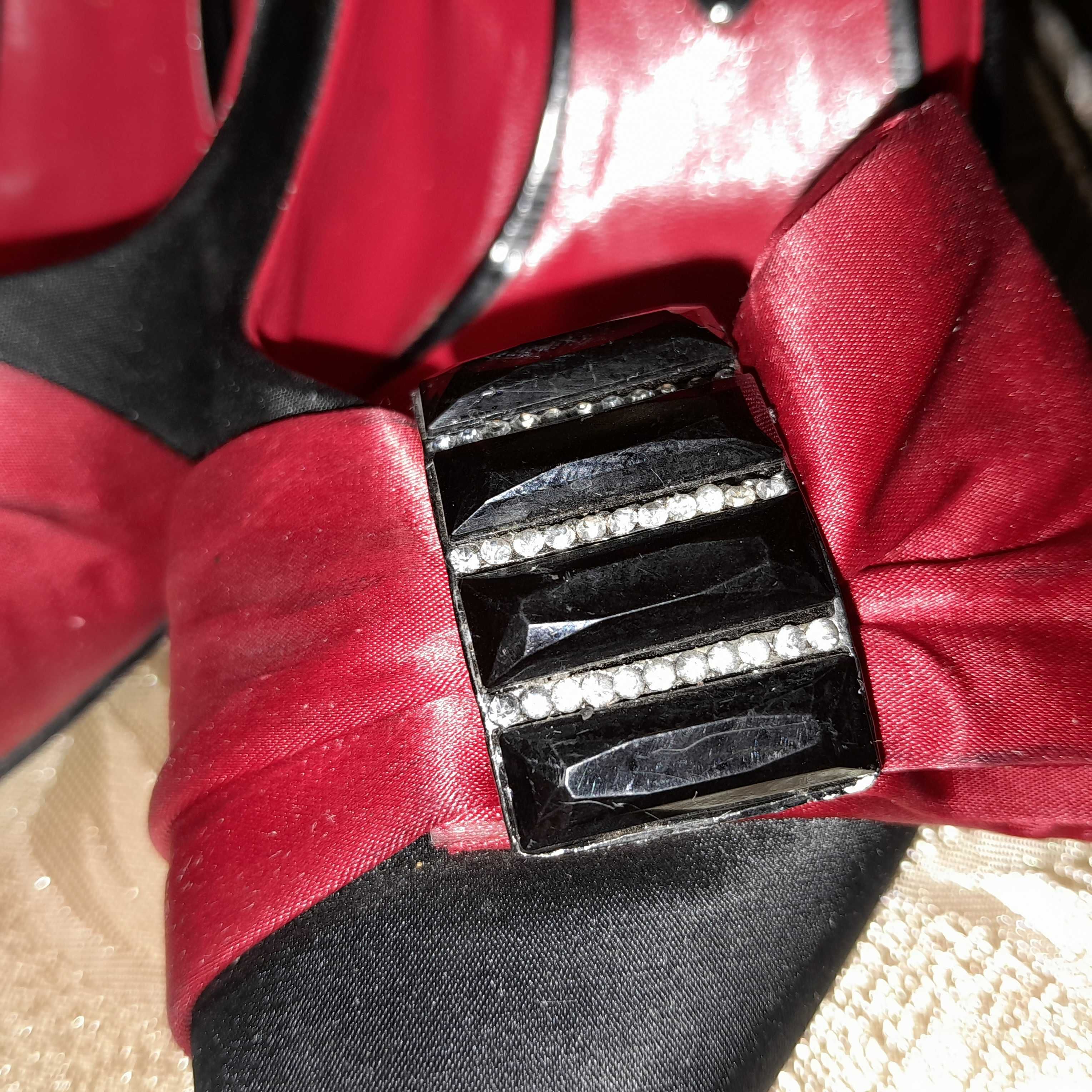 Туфли с красным бантом р.37
