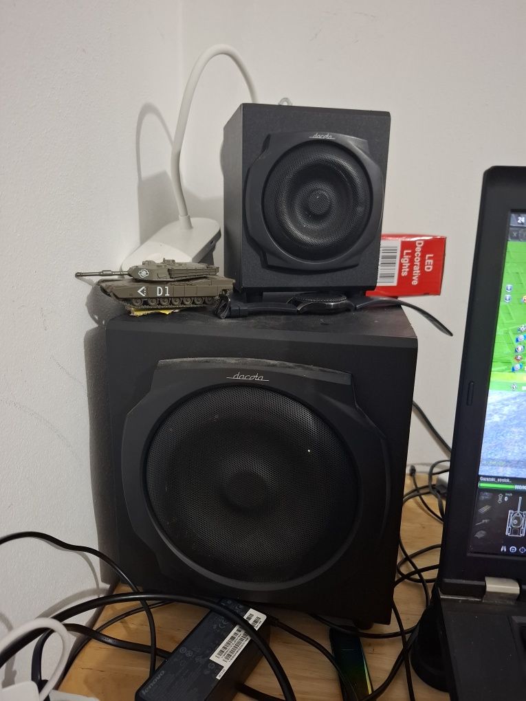 Sprzedam laptopa LENOVO