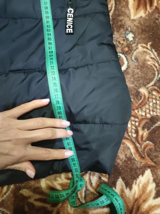 Зимова жіноча курточка