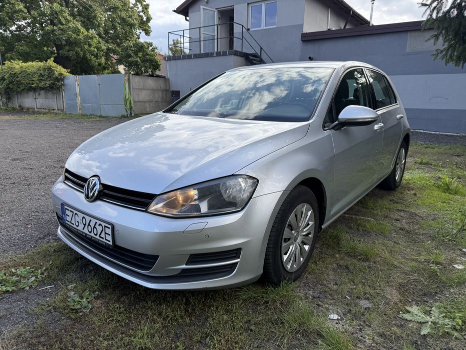 Volkswagen Golf 7, benzyna, dwa komplety kół, ważne opłaty