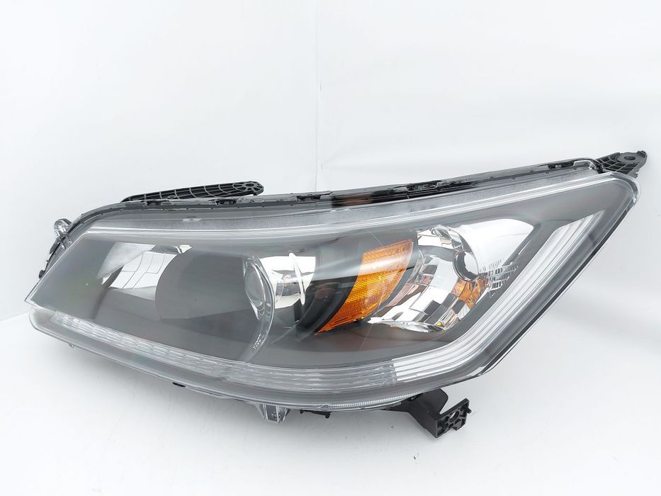 Фара передня ліва (немає заглушок) Honda Accord 2013-2015 33150T2AA01L