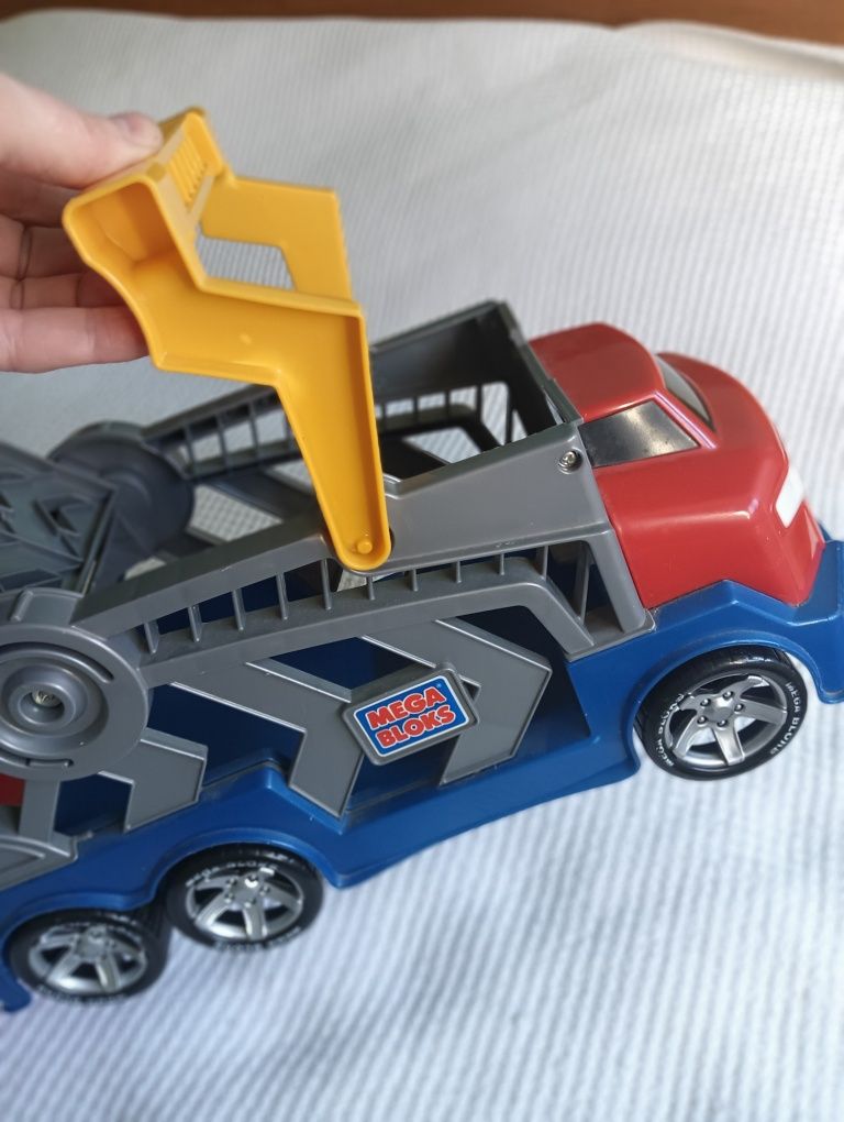 Caminhão grande de Mega Bloks