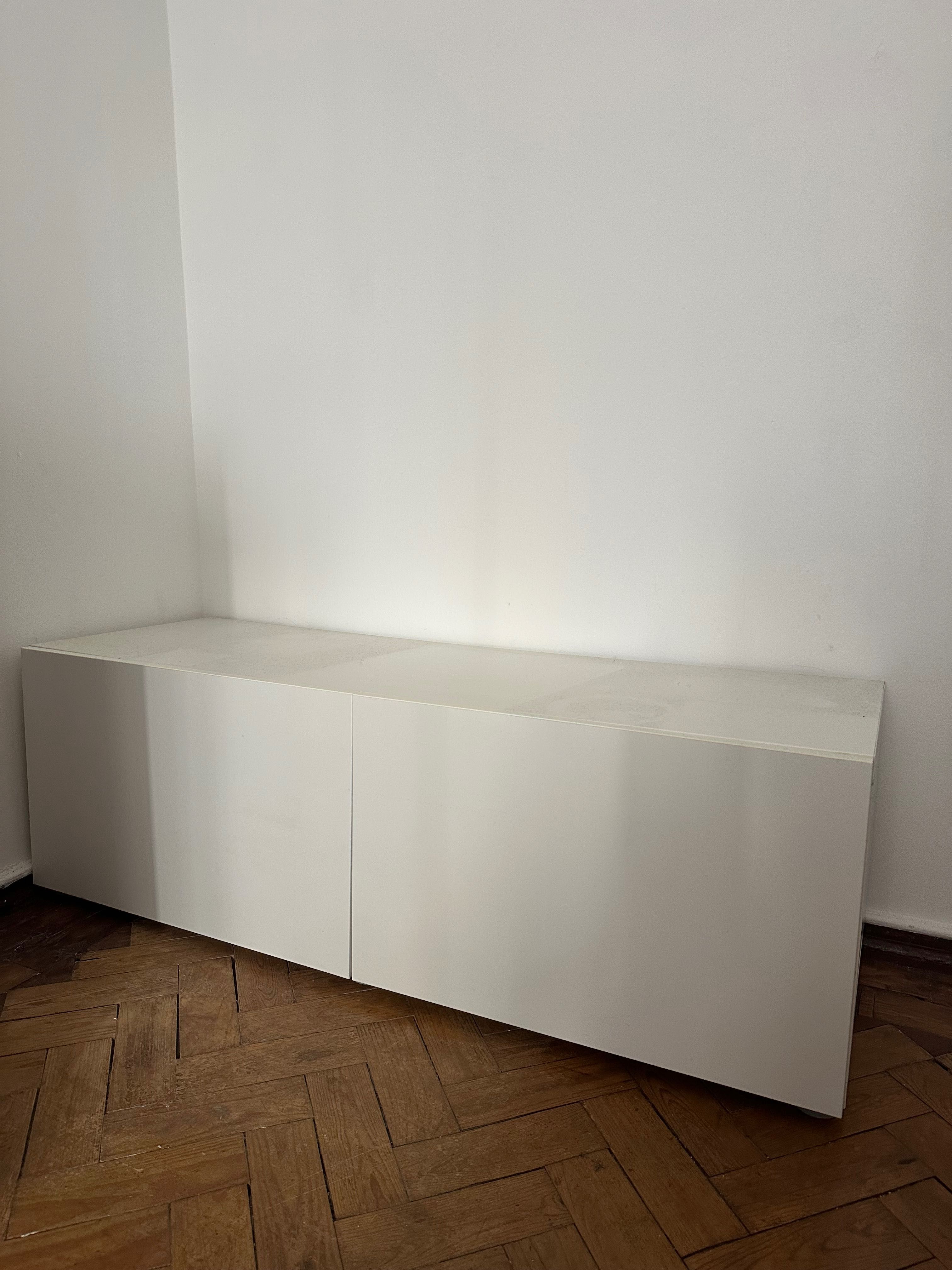 Móvel branco sala
