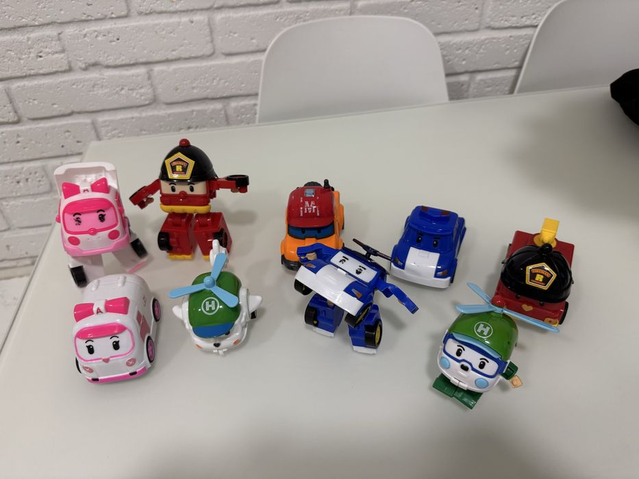 Іграшки Робокари Полі трансформери машинки
