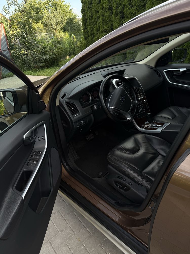 Volvo XC60 2.4D D5