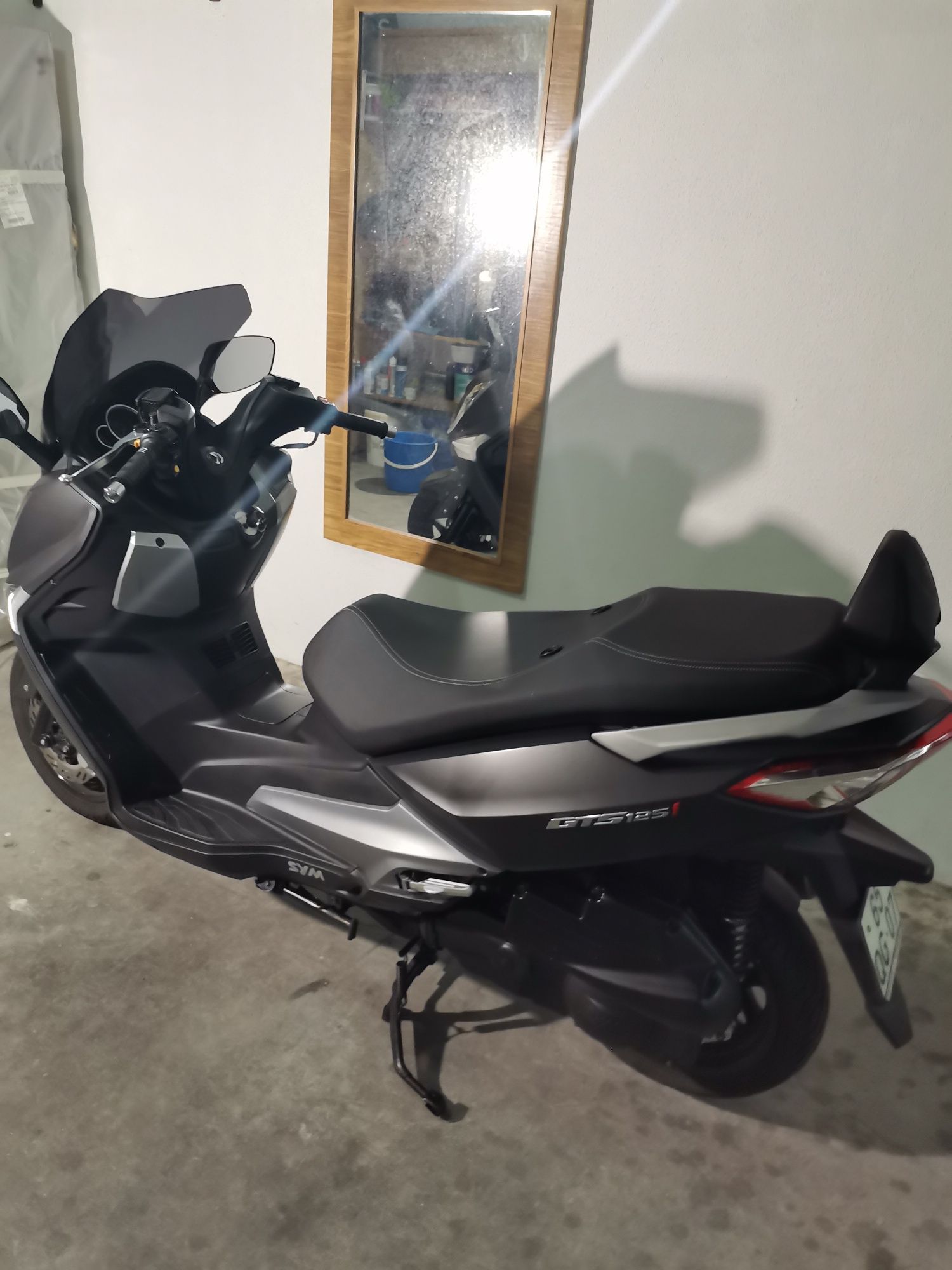 Sym   GTS      125