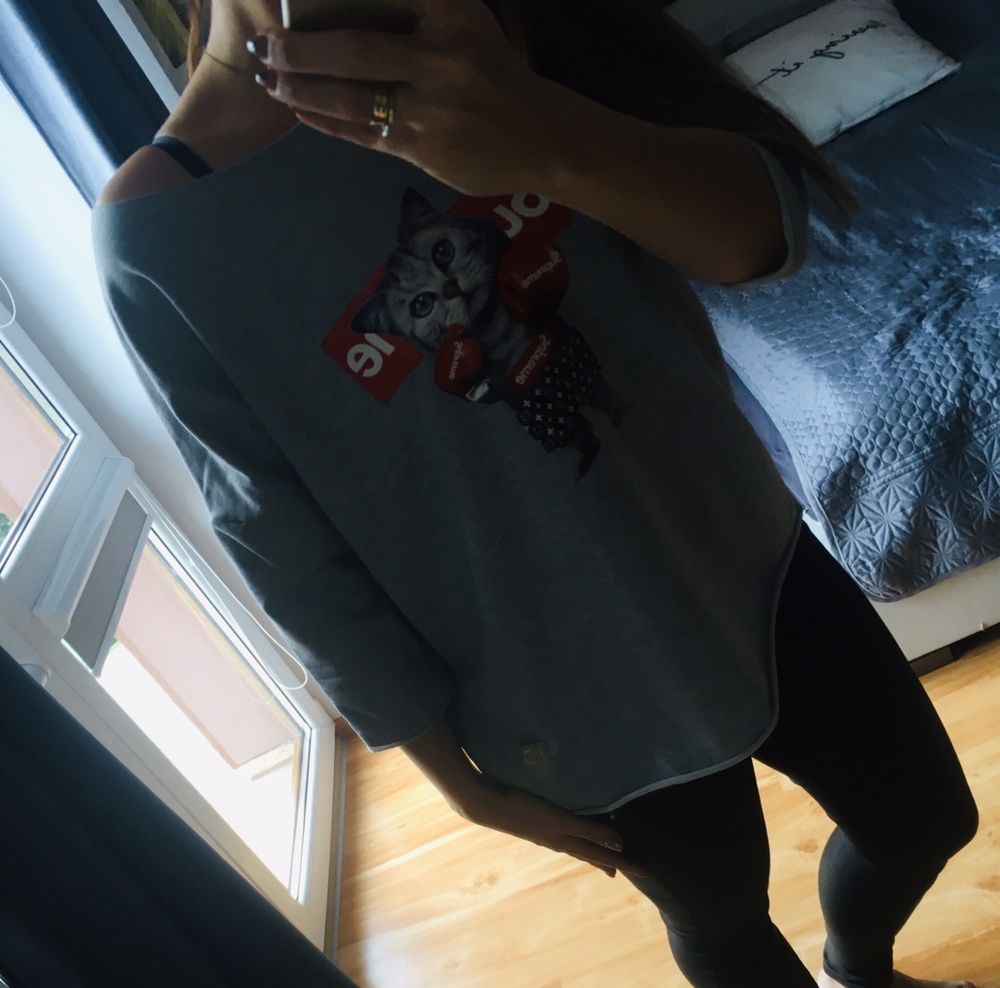 Oversizowa bluzka bluza szara aplikacja kotek rękaw 3/4 PAUZZA