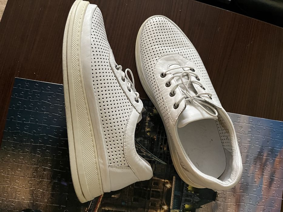 Продам взуття жіноче