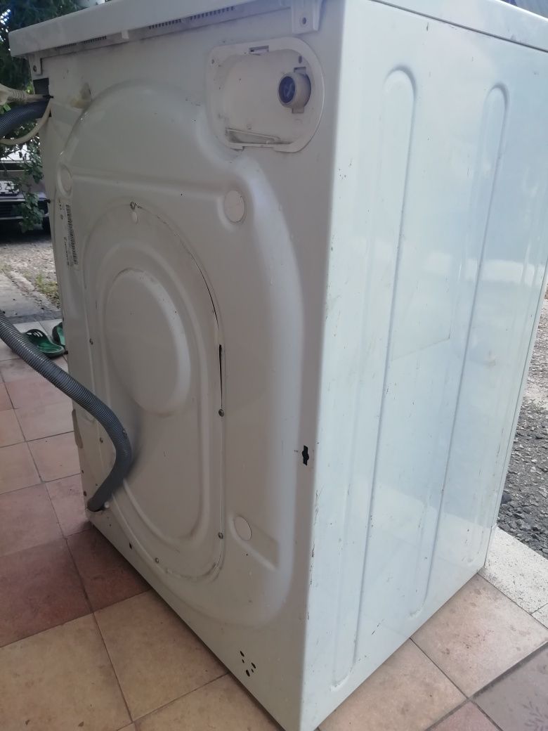 Ariston AVL 1000