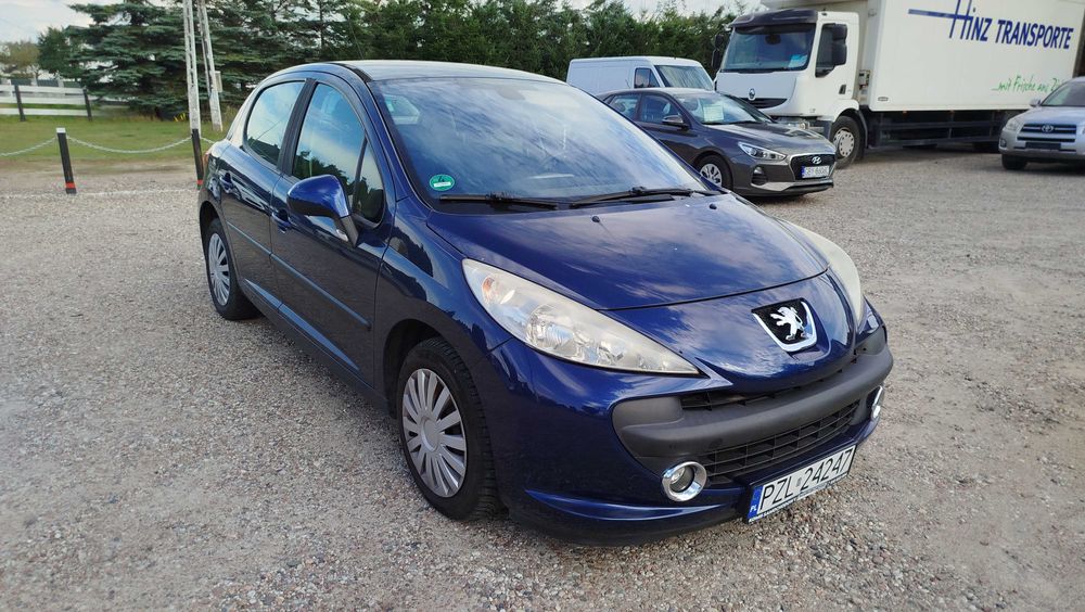 Peugeot 207 1.4 benzyna 95 KM. Sprawny Klimatronik, 5 Drzwi,