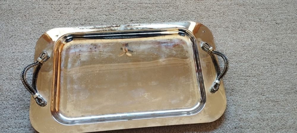 Bandeja em metal