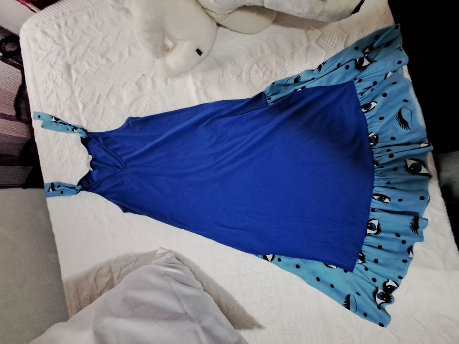 Vestido comprido azul com estampa